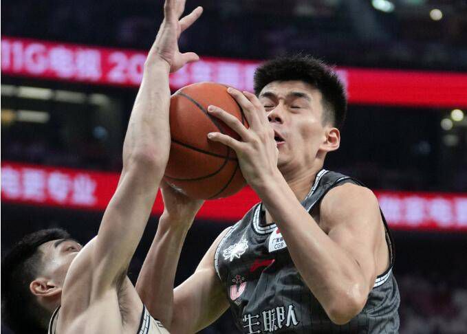 巴斯托尼状态良好，但目标不是在踢那不勒斯时复出，国米不会冒险，而是希望让他在踢乌迪内斯时复出（明天做最终决定）。